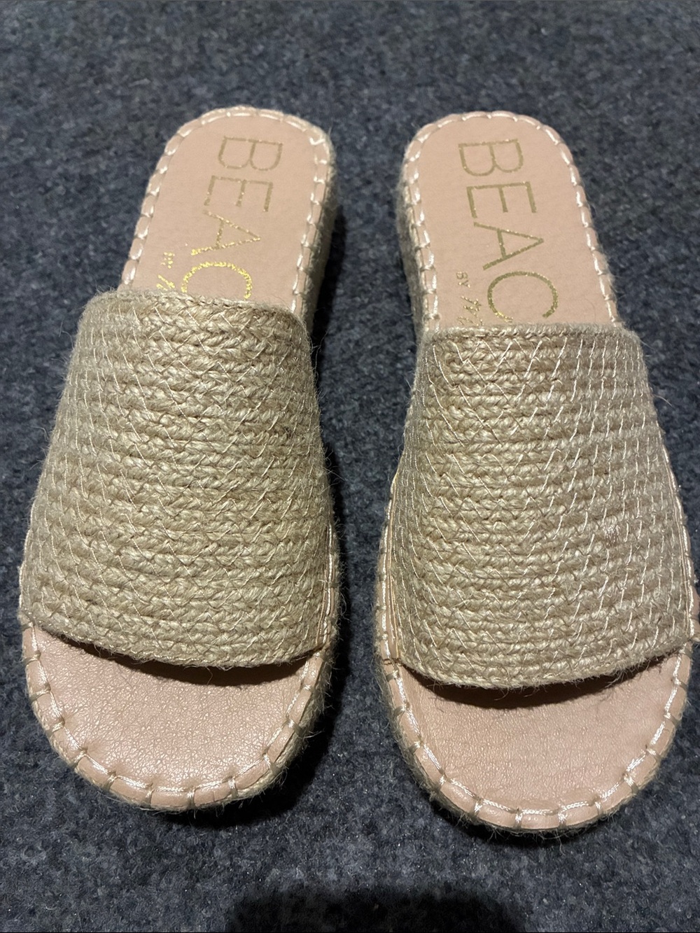 ⭐️ NWOT Slip-On Jute Slide Sandals in Natural